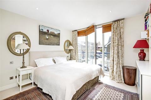 2 bedroom flat for sale, Molasses House, Clove Hitch Quay, London