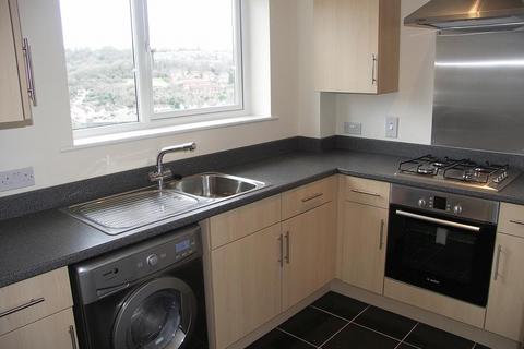 1 bedroom flat to rent, St Hughs Avenue, High Wycombe, HP13