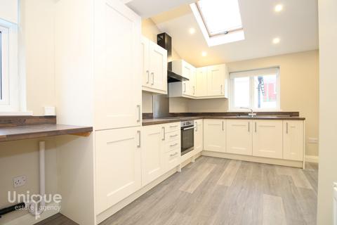 3 Borrowdale Avenue, Fleetwood, FY7 7LF
