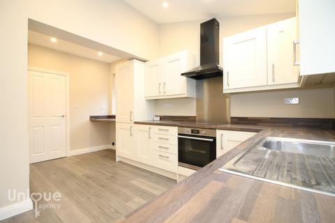3 Borrowdale Avenue, Fleetwood, FY7 7LF