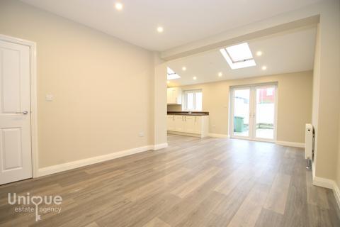 3 Borrowdale Avenue, Fleetwood, FY7 7LF