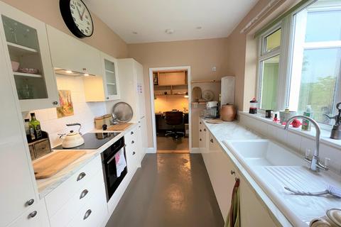 2 bedroom semi-detached house to rent, Ipswich