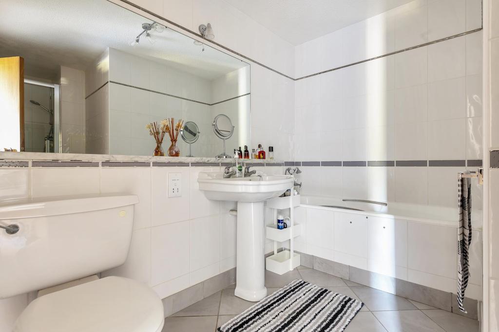 Bath and shower room