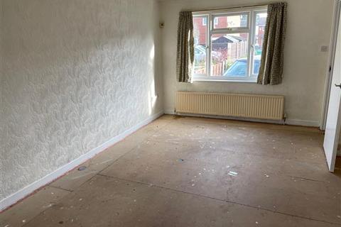 1 Bannatyne Close, Manchester, M40 3TD