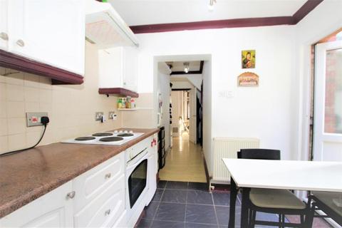 108 Stanley Road, Harrow, HA2 8AZ