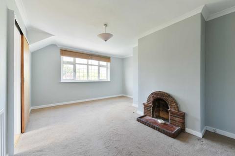 2 bedroom maisonette to rent, Epsom Road, Epsom