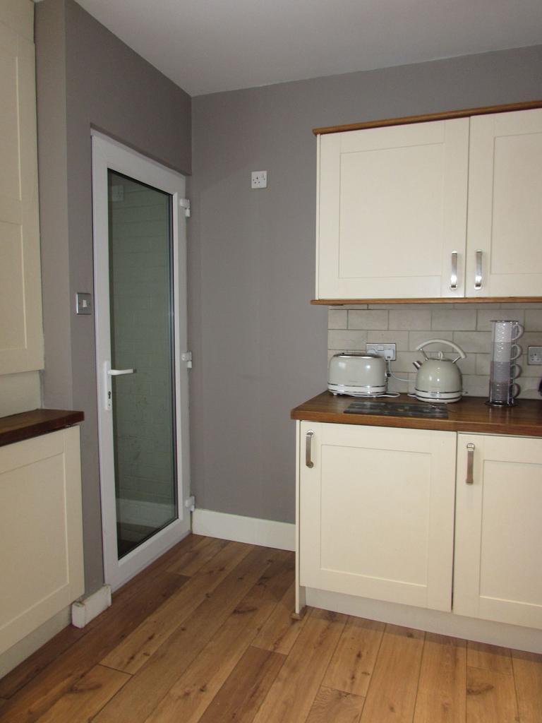 Kitchen to outbuilding
