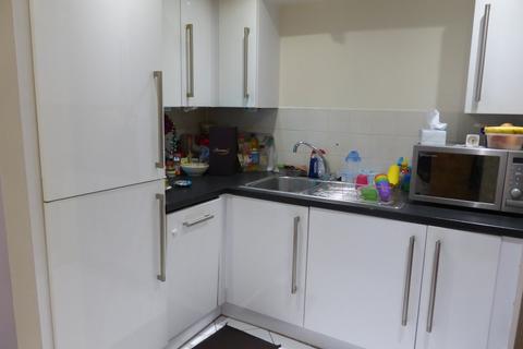 2 bedroom flat to rent, Woodfield Lodge, Crawley