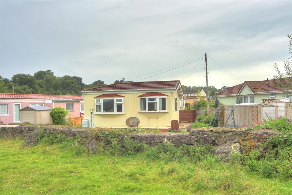 Mill on the Mole Residential Park 2 bed bungalow £118,000
