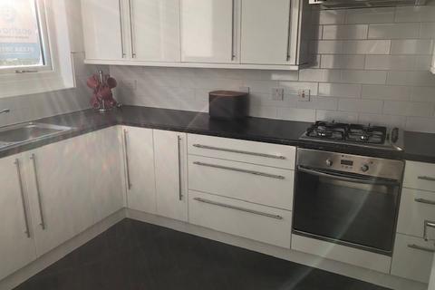 2 bedroom flat to rent, Broomhill Road, Garthdee, Aberdeen, AB10