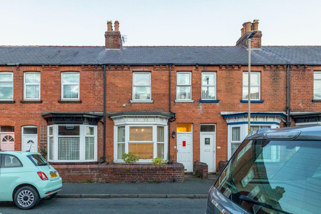 Milton Avenue, Scarborough YO12 4ES 2 bed terraced house £125,000
