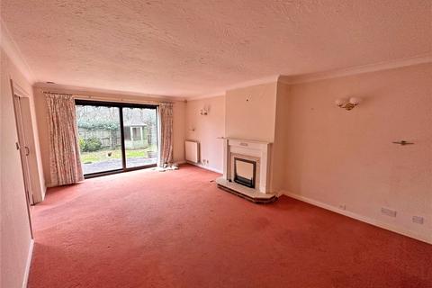 3 bedroom bungalow for sale - Woodland Way, New Milton, BH25