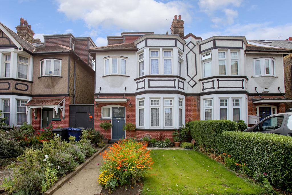 Noel Road, Acton, W3 4 bed house £950,000