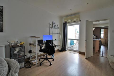 2 Stonecroft Road, Erith, DA8 1HP