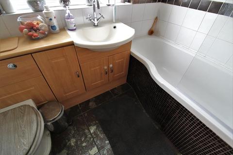 2 Stonecroft Road, Erith, DA8 1HP