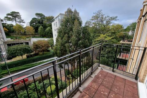 2 bedroom apartment to rent, St Peters Road, Bournemouth