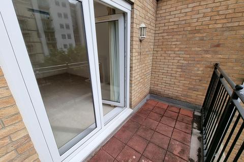 2 bedroom apartment to rent, St Peters Road, Bournemouth