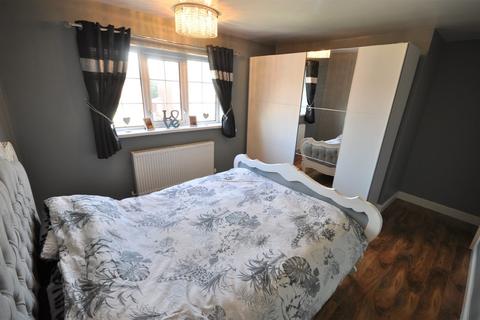 5 Foxhill Road, Thorne, Doncaster, DN8 5QA