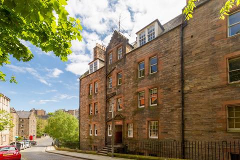 4 Dean Path Buildings, Edinburgh, EH4 3AZ
