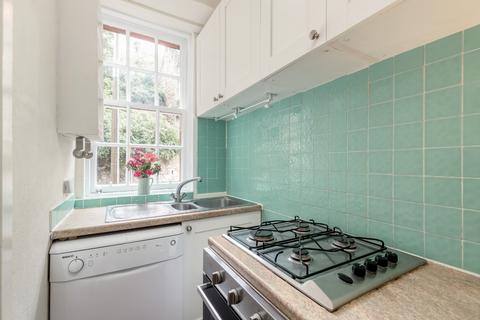 4 Dean Path Buildings, Edinburgh, EH4 3AZ
