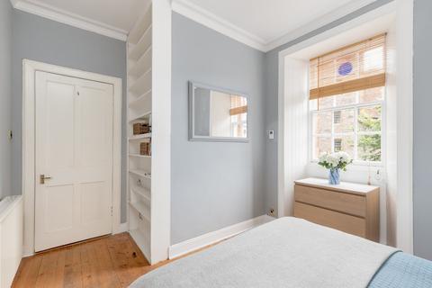 4 Dean Path Buildings, Edinburgh, EH4 3AZ