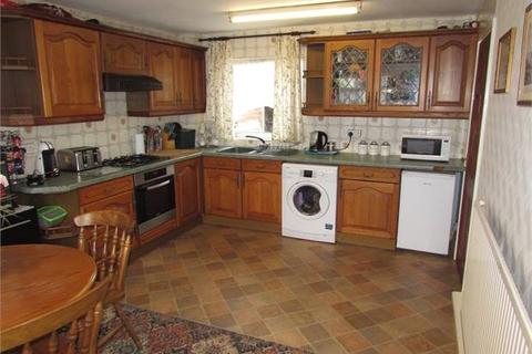 66 Upperwood Road, Darfield, Barnsley, S73 9QD