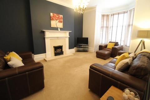 2 bedroom flat to rent, Whitehall Road, Ground Floor,