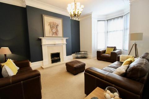 2 bedroom flat to rent, Whitehall Road, West end, Aberdeen, AB25