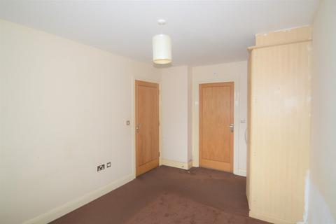 9 Miles Close, London, SE28 0NJ