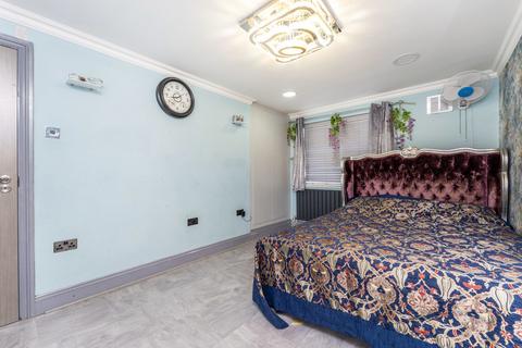 10 Wright Road, Hounslow, TW5 9LR