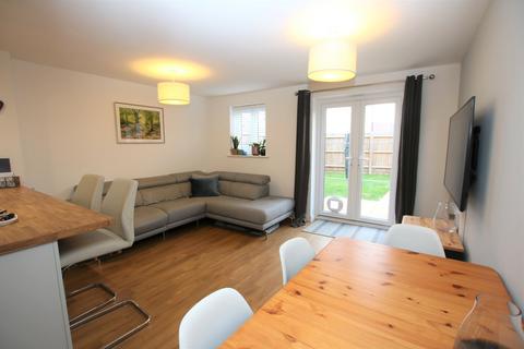 13 Algar Close, Dunmow, CM6 4AF