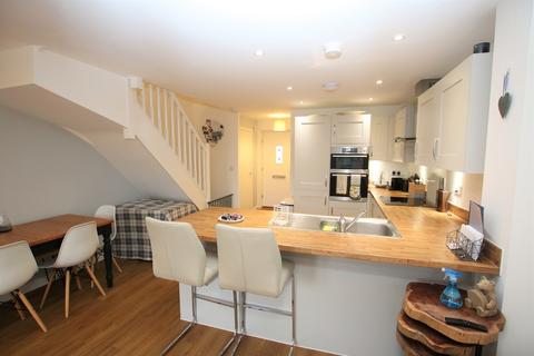 13 Algar Close, Dunmow, CM6 4AF