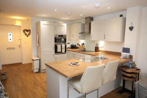 13 Algar Close, Dunmow, CM6 4AF