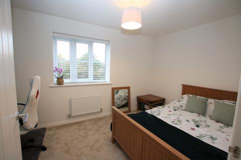 13 Algar Close, Dunmow, CM6 4AF