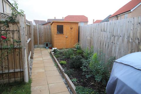 13 Algar Close, Dunmow, CM6 4AF