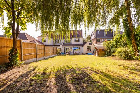 27 Brook Road, Epping, CM16 7BT