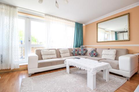 undefined, The Sandlings, Wood Green N22