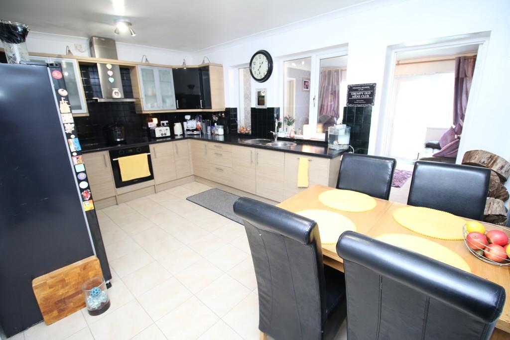 Bulkington Road, Shilton, Coventry 2 bed semidetached house £215,000