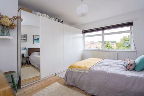 28 Beechwood Drive, Penarth, CF64 3QZ