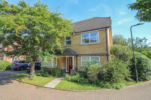 7 Bourne Close, Thames Ditton, KT7 0EA
