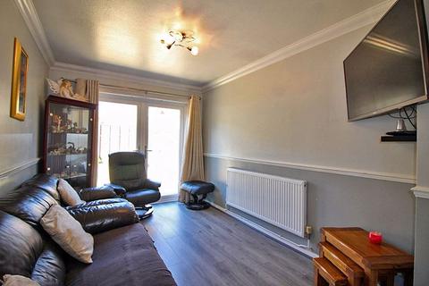 28 Alcester Drive, Willenhall, WV13 3QJ