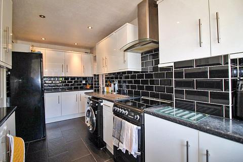 28 Alcester Drive, Willenhall, WV13 3QJ