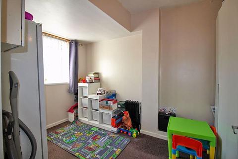 28 Alcester Drive, Willenhall, WV13 3QJ