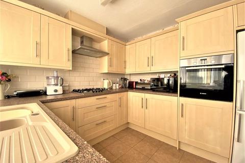 46 Cherrington Drive, Walsall, WS6 6NE