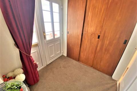 46 Cherrington Drive, Walsall, WS6 6NE