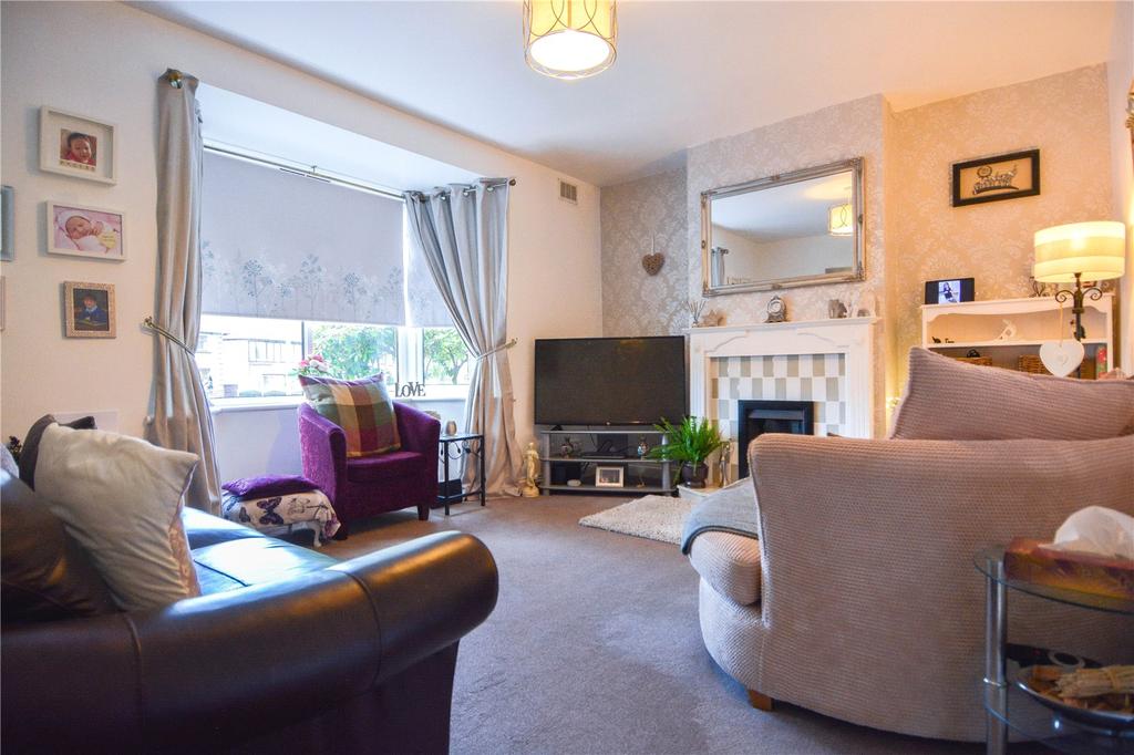Clent Road, Oldbury, B68 3 bed semidetached house £260,000