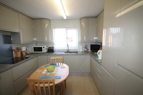 1 bedroom retirement property for sale, Marshalls Court, Speen, Newbury, RG14