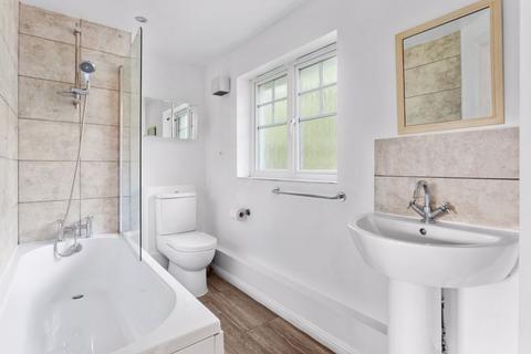 16 Colham Road, Uxbridge, UB8 3WQ