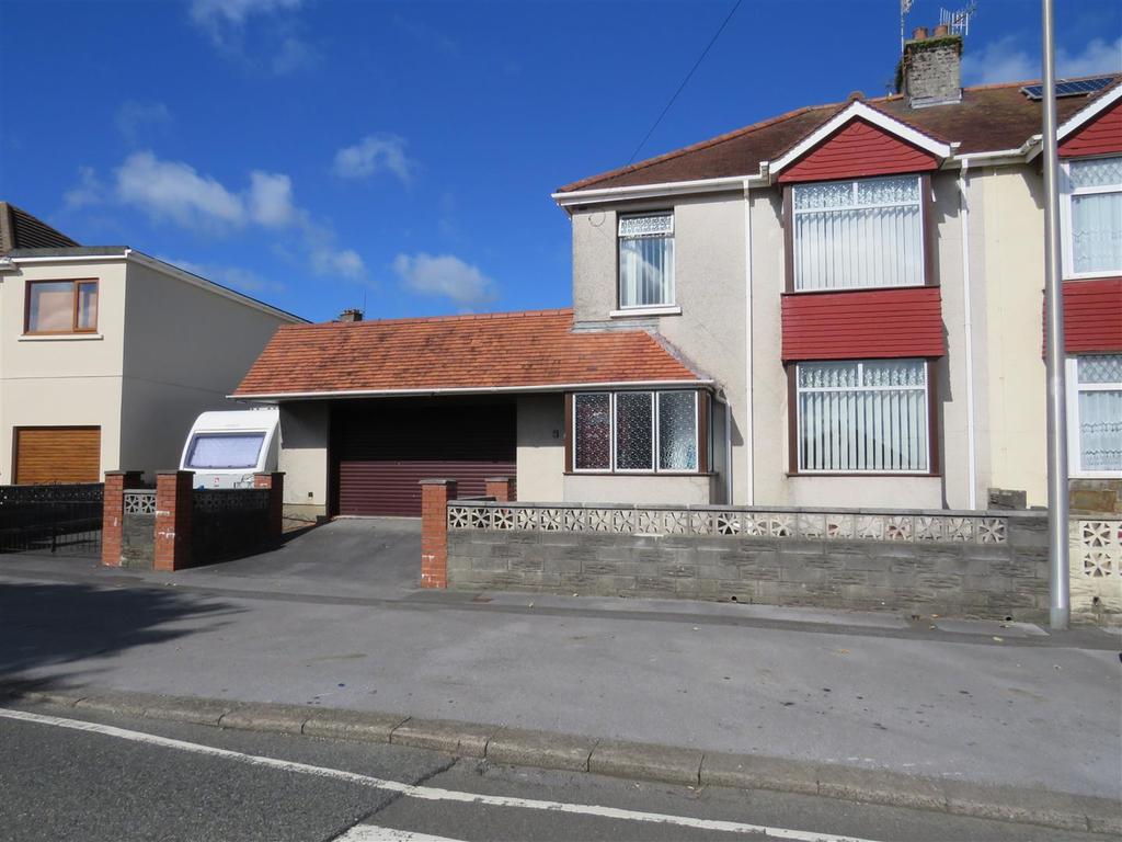 Corporation Avenue, Llanelli 3 bed semidetached house £179,000