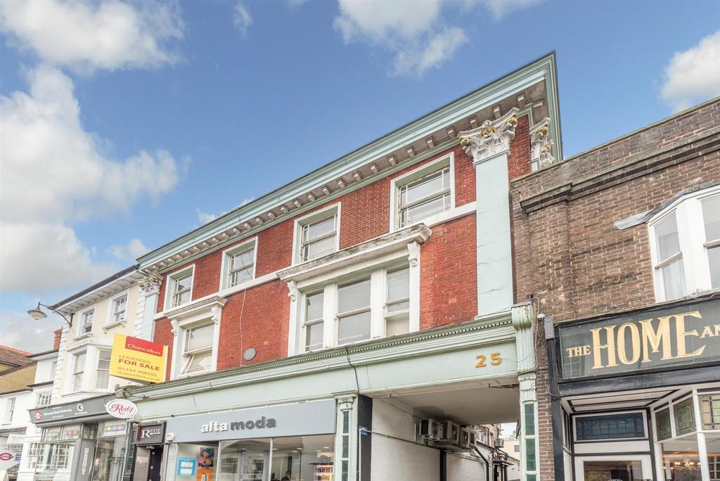 High Street, Old Town, Hemel Hempstead 1 bed apartment £195,000
